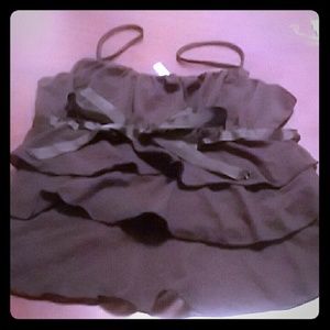 Black ribbon bow ruffles tank top